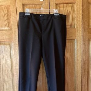 Elle black ankle pants.